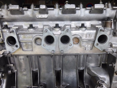 Cylinder head 19